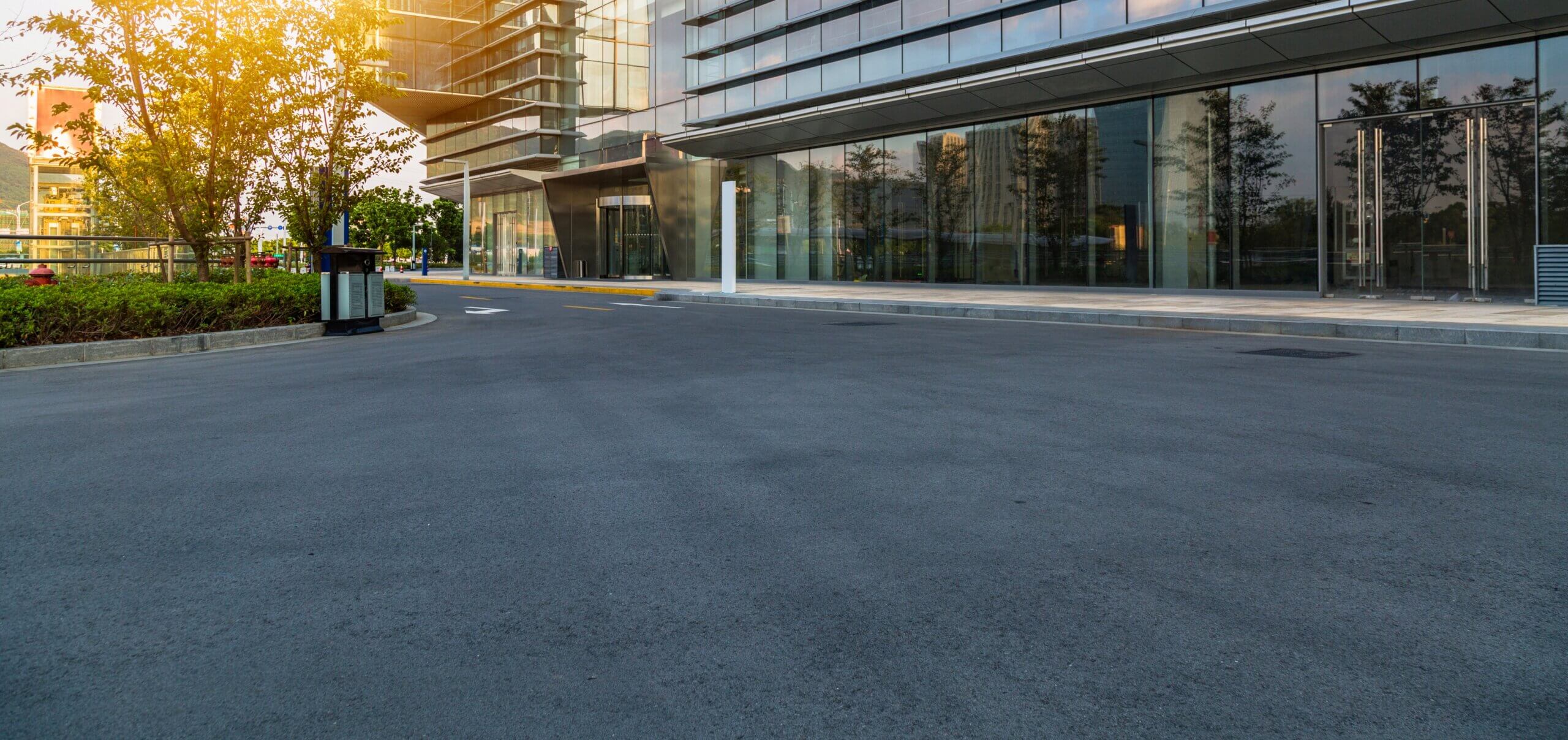 Read more about the article When to Sealcoat, Resurface, or Replace Your Commercial Driveway and Parking Lot