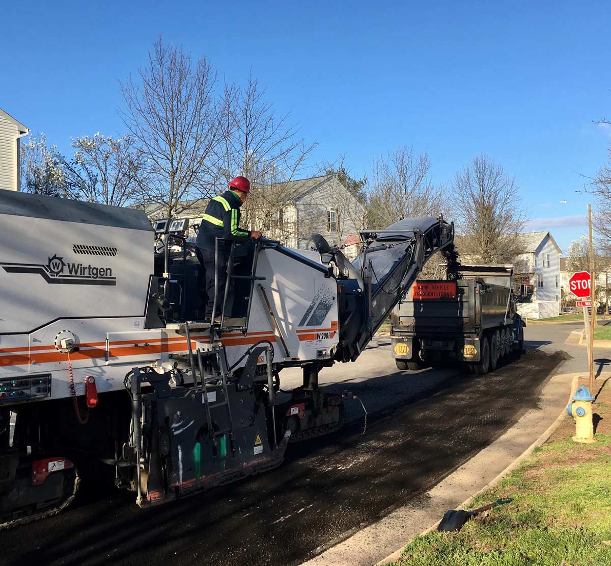 Read more about the article Common Problems When Using an Asphalt Removal Machine And How to Fix Them