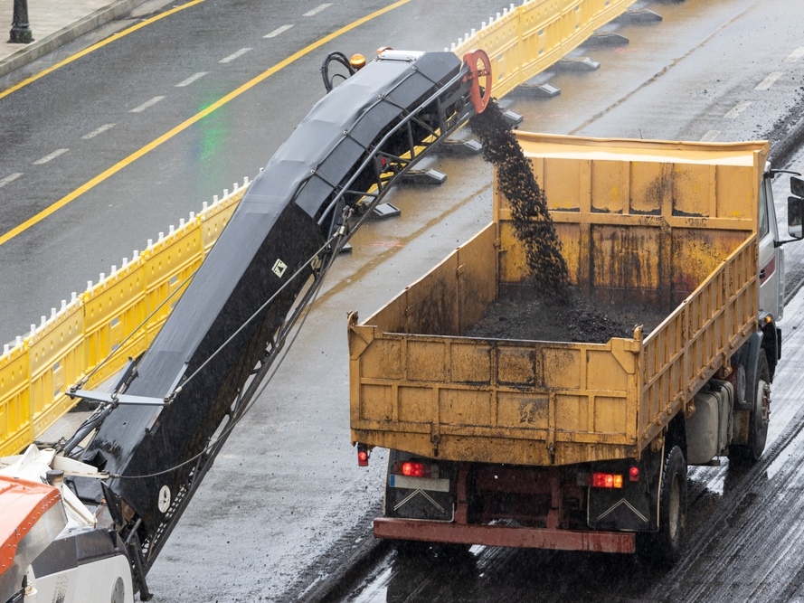 Common Problems When Using an Asphalt Removal Machine And How to Fix Them