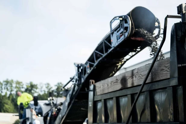 Asphalt Milling Machine